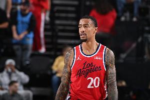 科林斯：交易有时候发生的太快 我某种程度上已经有点麻木了